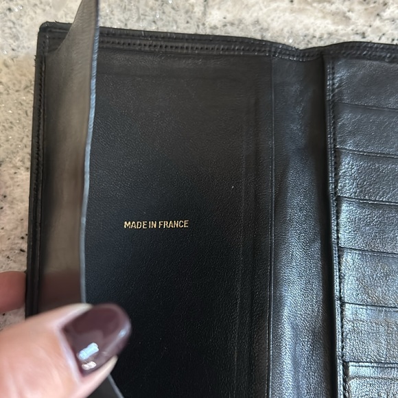CHANEL Long Bi-Fold Wallet Black GUC - Picture 4 of 14